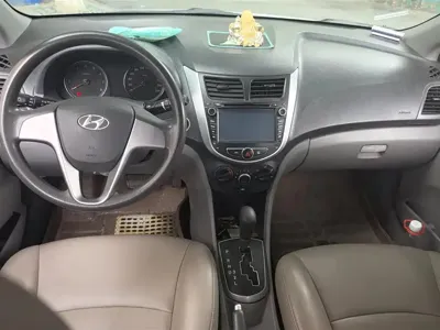 Hyundai Verna 2015, 98200 км, за 2500.75 USD - фото 12