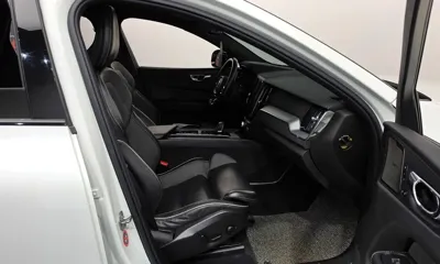 Volvo XC60 2021, 93356 км, за 21452.24 USD - фото 26
