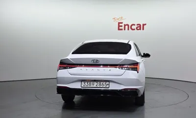 Hyundai Avante 2021, 76831 км, за 10529.79 USD