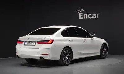 BMW 3-Series 2024, 23709 км, за 24391.87 USD