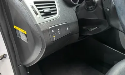 Hyundai Avante 2016, 53044 км, за 5448.34 USD - фото 18