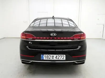 Kia K7 2021, 65407 км, за 13062.89 USD