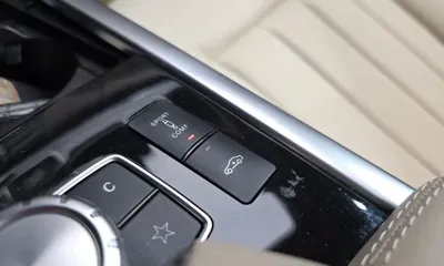 Mercedes-Benz E-Class 2014, 58883 км, за 9055.38 USD - фото 16
