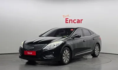 Hyundai Grandeur · 2015 год