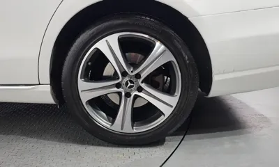Mercedes-Benz E-Class 2017, 53338 км, за 15091.24 USD - фото 21