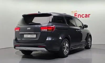 Kia Canival 2016, 158929 км, за 6502.89 USD