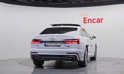 Audi A6 2023, 15702 км, за 30275.01 USD
