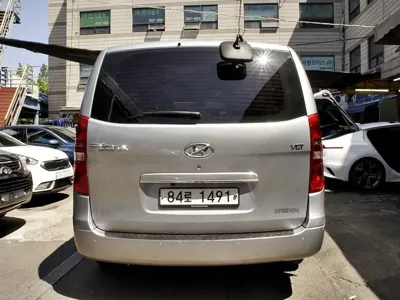 Hyundai Starex 2019, 280678 км, за 5139.22 USD