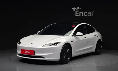 Tesla Model 3 · 2024 год