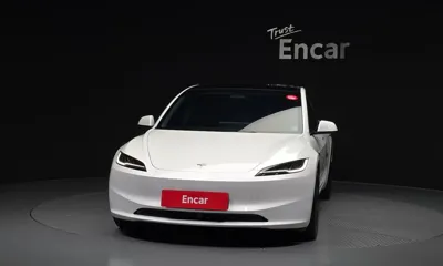 Tesla Model 3 2024, 41961 км, за 30523.83 USD