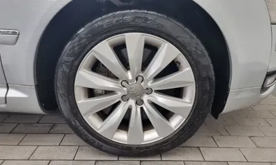 Audi A8 2009, 83720 км, за 4304.63 USD