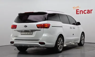 Kia Canival 2019, 186336 км, за 7794.32 USD