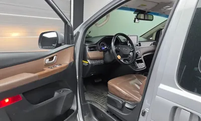 Hyundai Starex 2019, 150589 км, за 12143.89 USD - фото 10