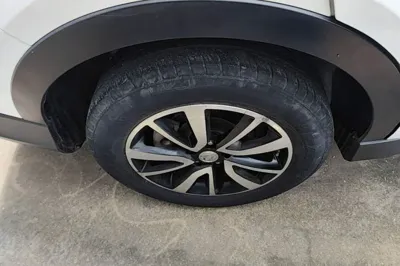 Dongfeng Fengon 580 2017, 69200 км, за 4649 USD