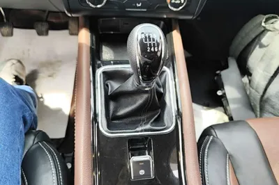 Dongfeng Fengon 580 2017, 69200 км, за 4649 USD - фото 8