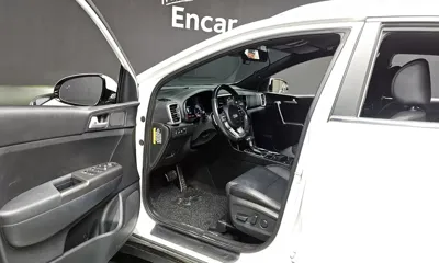 Kia Sportage 2019, 43117 км, за 10749.19 USD - фото 10