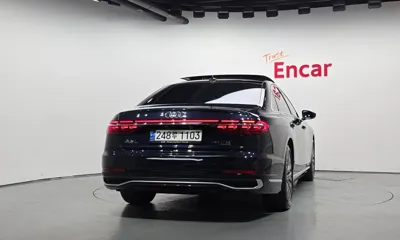 Audi A8 2023, 7116 км, за 63648.24 USD