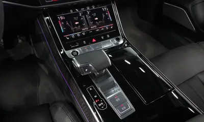 Audi A8 2023, 7116 км, за 63648.24 USD - фото 9