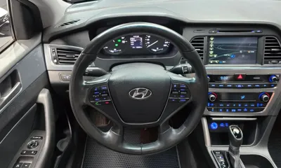 Hyundai Sonata 2015, 122800 км, за 5842.2 USD - фото 13