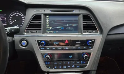Hyundai Sonata 2015, 122800 км, за 5842.2 USD - фото 14
