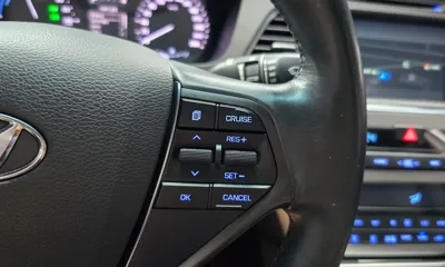 Hyundai Sonata 2015, 122800 км, за 5842.2 USD - фото 16