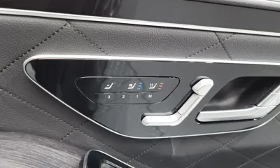 Mercedes-Benz S-Class 2021, 83605 км, за 48013.21 USD - фото 19