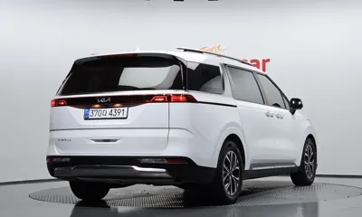 Kia Canival 2023, 66311 км, за 17657.87 USD