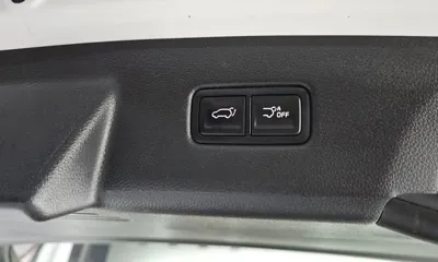 Kia Canival 2023, 66311 км, за 17657.87 USD - фото 33