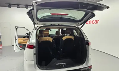 Kia Canival 2023, 66311 км, за 17657.87 USD - фото 34