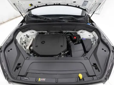 Volvo XC90 2025, 8694 км, за 50214.73 USD - фото 6