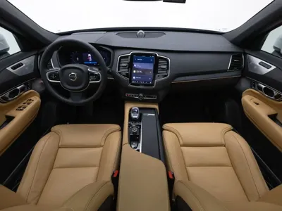 Volvo XC90 2025, 8694 км, за 50214.73 USD - фото 7