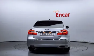 Hyundai Genesis 2013, 94572 км, за 5583.29 USD