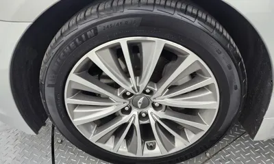 Hyundai Genesis 2013, 94572 км, за 5583.29 USD