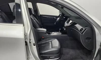 Hyundai Genesis 2013, 94572 км, за 5583.29 USD - фото 11