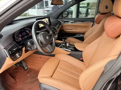 BMW 6 Series GT 2024, 33000 км, за 46614.75 USD - фото 8