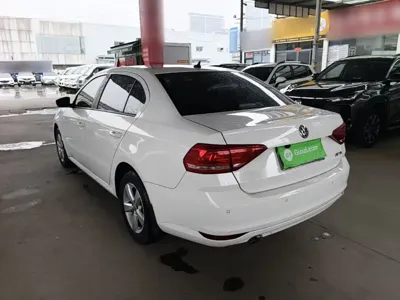 Volkswagen Lavida 2016, 71200 км, за 3501.99 USD