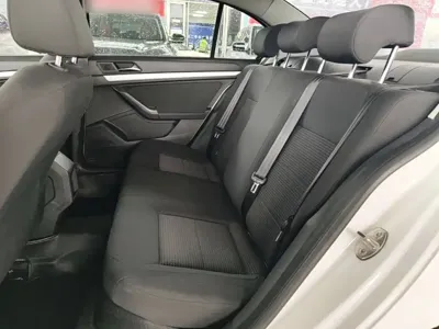 Volkswagen Lavida 2016, 71200 км, за 3501.99 USD - фото 17