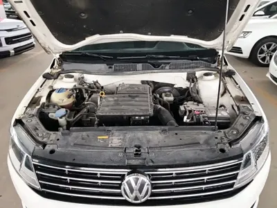 Volkswagen Lavida 2016, 71200 км, за 3501.99 USD - фото 20