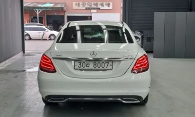 Mercedes-Benz C-Class 2015, 120887 км, за 7220.69 USD