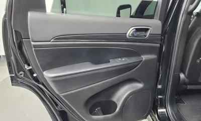 Jeep Cherokee 2020, 65349 км, за 14260.59 USD - фото 25