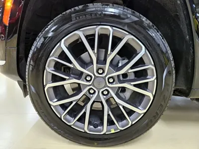 Jeep Cherokee 2023, 31543 км, за 64329.79 USD