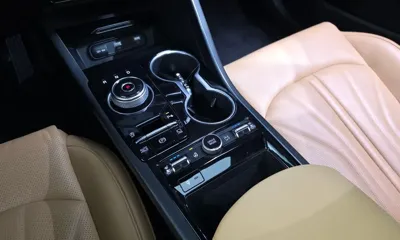 Kia K5 2023, 87714 км, за 16133.24 USD - фото 9