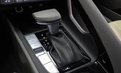 Hyundai Avante 2023, 37025 км, за 16848.83 USD - фото 9