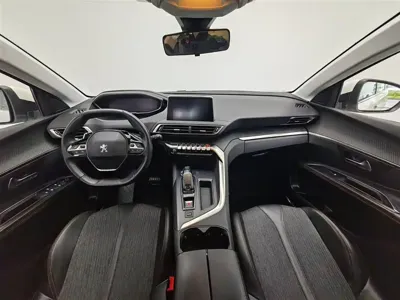 Peugeot 5008 2019, 139200 км, за 6306.26 USD