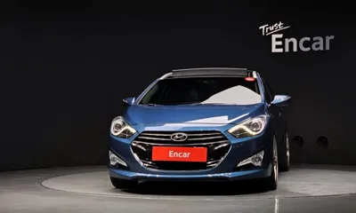 Hyundai i40 2014, 129008 км, за 5795.4 USD