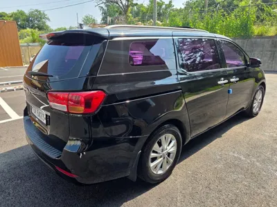 Kia Canival 2015, 174649 км, за 4879.48 USD