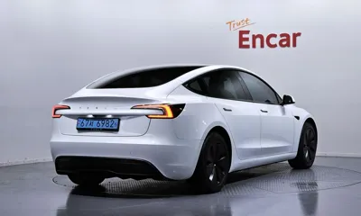 Tesla Model 3 2024, 57044 км, за 25276.89 USD