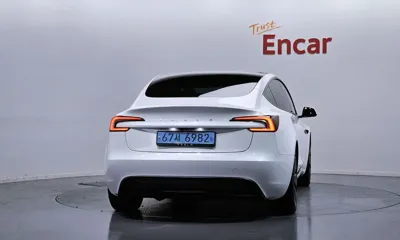 Tesla Model 3 2024, 57044 км, за 25276.89 USD