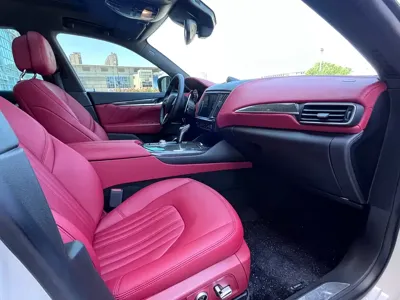 Maserati Levante 2022, 60000 км, за 50764.17 USD