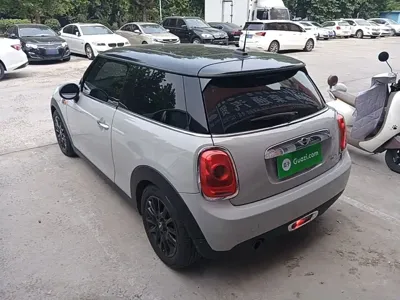 MINI MINI 2017, 56600 км, за 8269.41 USD